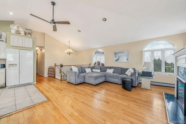 510 Albern Avenue, Oceanside, NY 11572