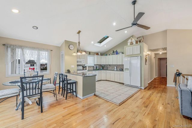 510 Albern Avenue, Oceanside, NY 11572