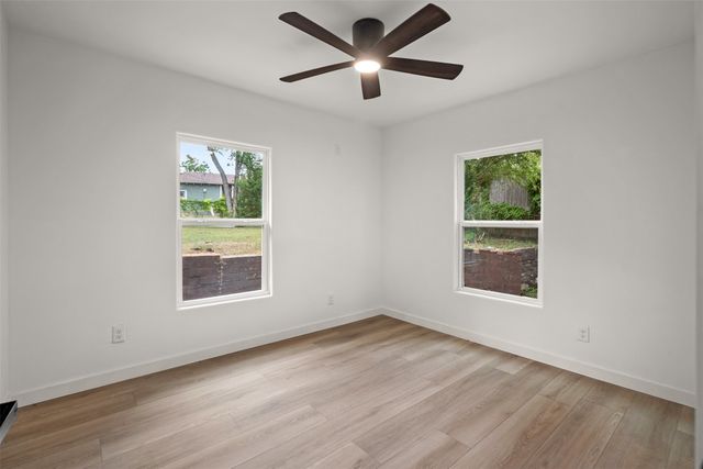 3134 W Jefferson Boulevard, Dallas, TX 75211