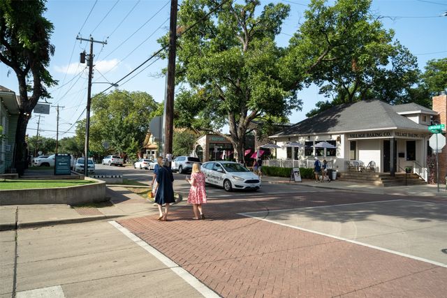 3134 W Jefferson Boulevard, Dallas, TX 75211