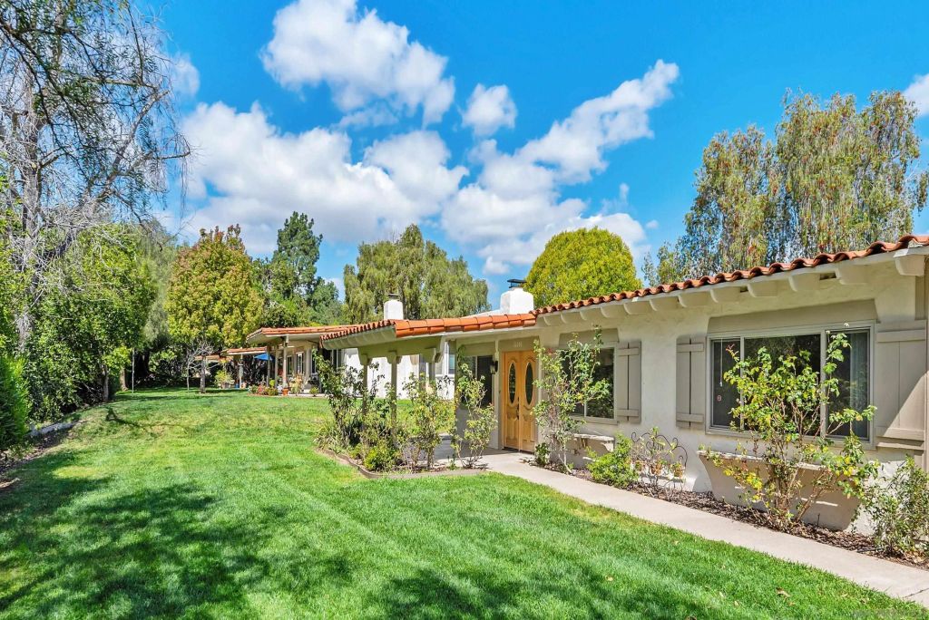 16646 Orilla Dr, San Diego, CA 92128