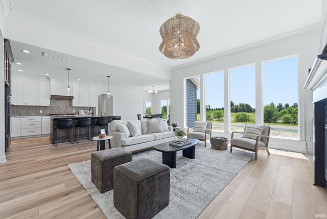 564 Keltic Pines Boulevard, Huntertown, IN 46748