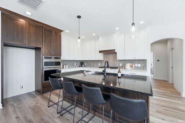 564 Keltic Pines Boulevard, Huntertown, IN 46748