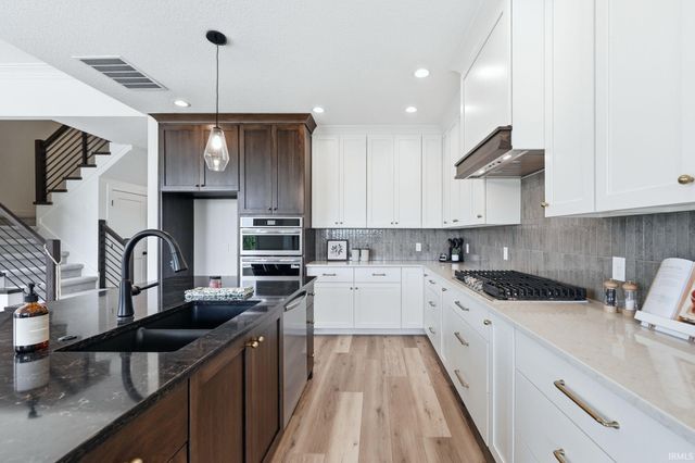 564 Keltic Pines Boulevard, Huntertown, IN 46748