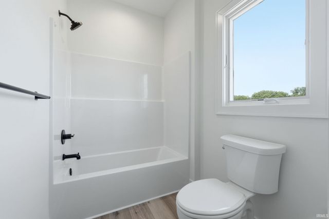 564 Keltic Pines Boulevard, Huntertown, IN 46748