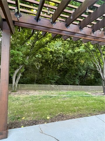 1623 N Garden Avenue, Fayetteville, AR 72704