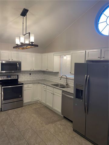 1623 N Garden Avenue, Fayetteville, AR 72704
