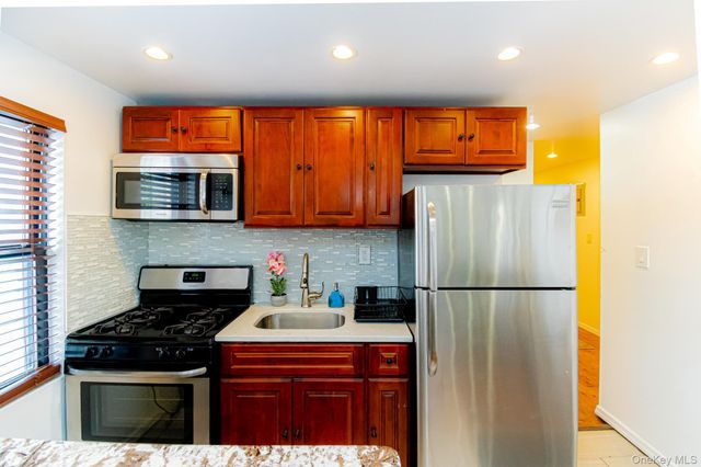 52 Bradford Street, Brooklyn, NY 11207