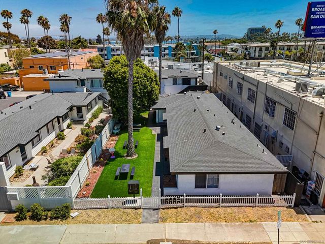1007 Hornblend Street, San Diego, CA 92109