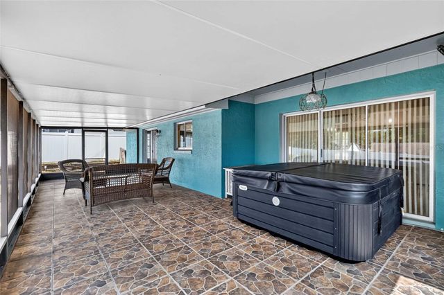 2738 FOXWOOD COURT, Orlando, FL 32818