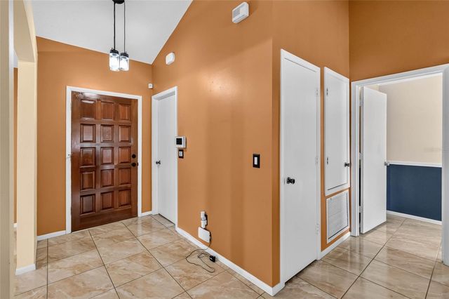 2738 FOXWOOD COURT, Orlando, FL 32818