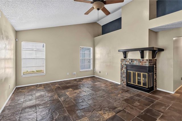 2738 FOXWOOD COURT, Orlando, FL 32818