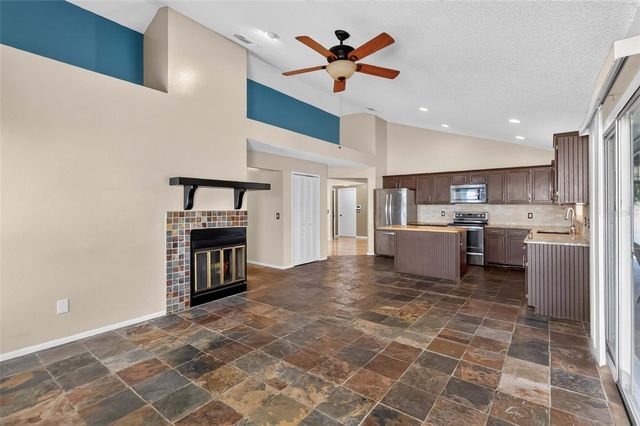 2738 FOXWOOD COURT, Orlando, FL 32818