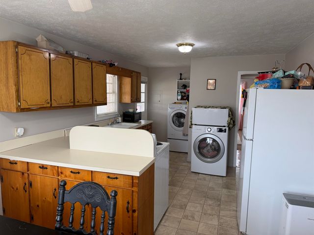 145 CUMBERLAND ST, Savannah, TN 38372