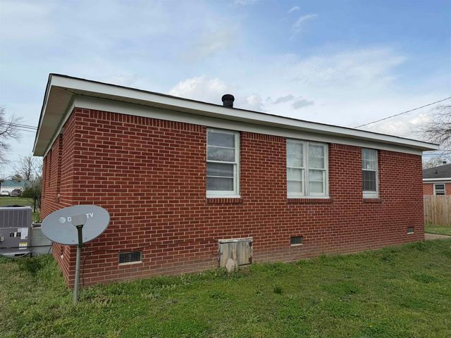 145 CUMBERLAND ST, Savannah, TN 38372