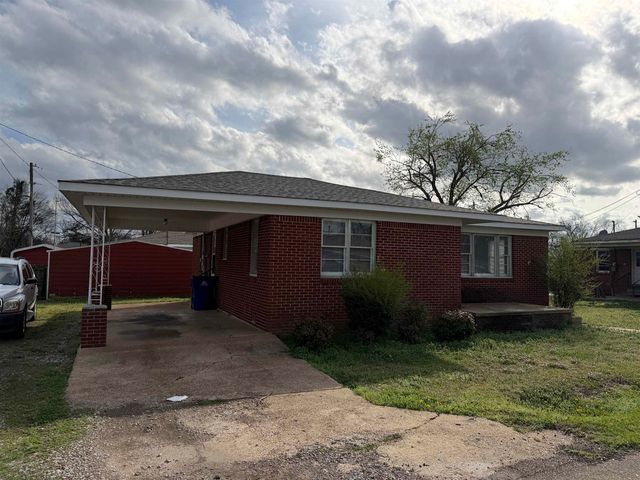 145 CUMBERLAND ST, Savannah, TN 38372