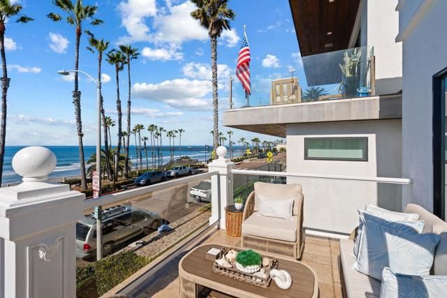 208 S Pacific Street, Oceanside, CA 92054