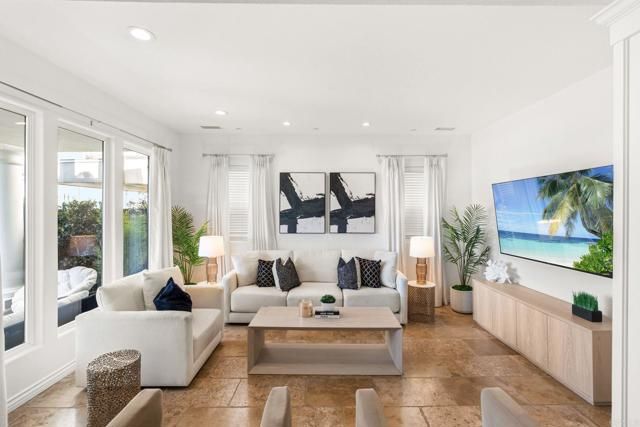 208 S Pacific Street, Oceanside, CA 92054