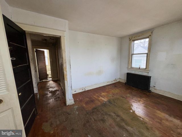 52 W BERKLEY AVE, Clifton Heights, PA 19018