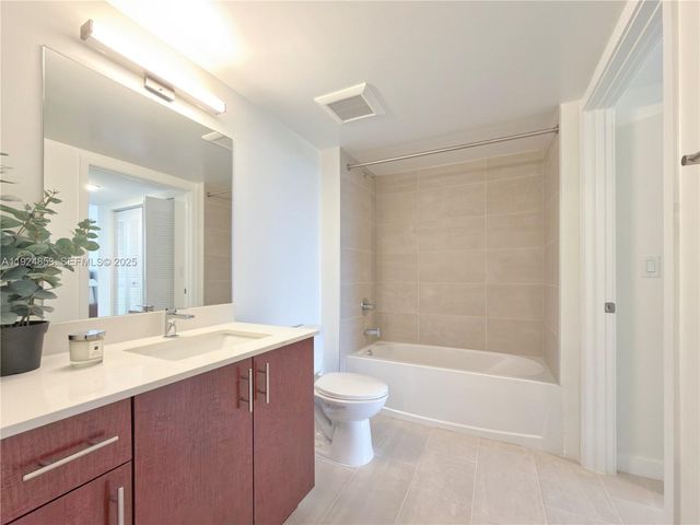 11239 NW 4th Ter C1.2, Sweetwater, FL 33172