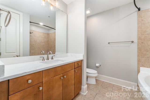 4625 Piedmont Row Drive 611, Charlotte, NC 28210