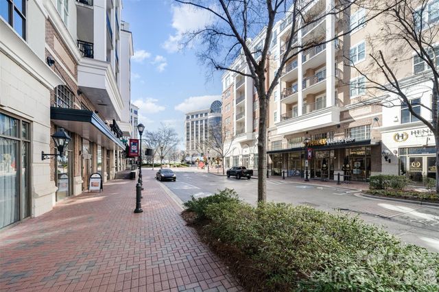 4625 Piedmont Row Drive 611, Charlotte, NC 28210