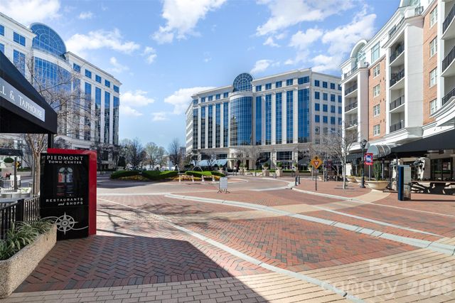 4625 Piedmont Row Drive 611, Charlotte, NC 28210
