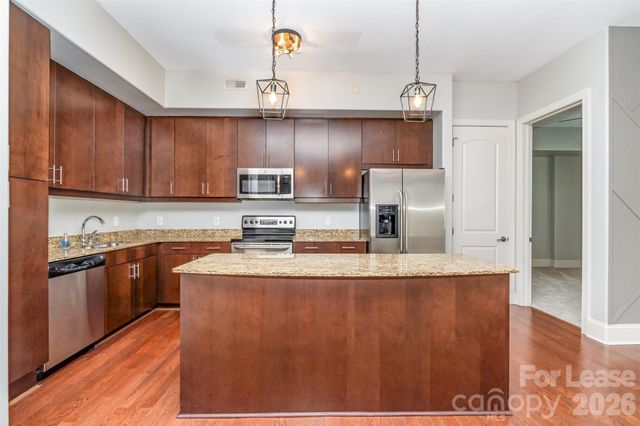 4625 Piedmont Row Drive 611, Charlotte, NC 28210
