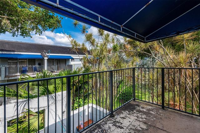 2327 SW 82nd Way, North Lauderdale, FL 33068
