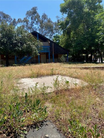 220 W Big Springs Road, Riverside, CA 92507