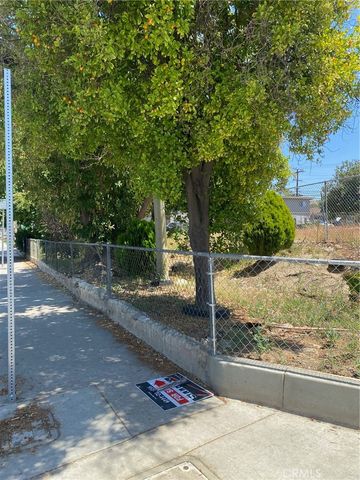 220 W Big Springs Road, Riverside, CA 92507