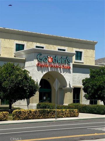 220 W Big Springs Road, Riverside, CA 92507