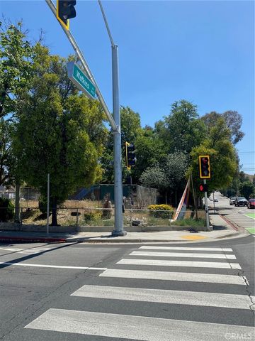 220 W Big Springs Road, Riverside, CA 92507