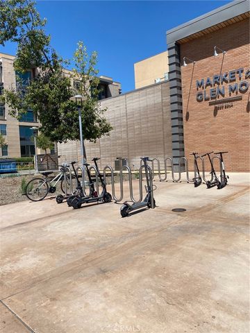 220 W Big Springs Road, Riverside, CA 92507