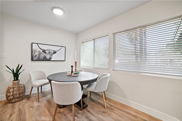 19029 Calvert Street, Tarzana, CA 91335