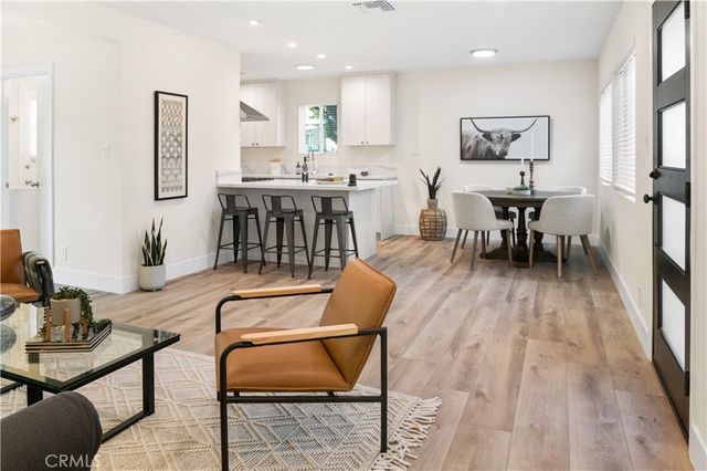 19029 Calvert Street, Tarzana, CA 91335