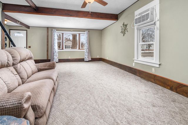 221 25th Avenue N, Saint Cloud, MN 56303