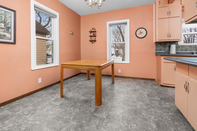 221 25th Avenue N, Saint Cloud, MN 56303