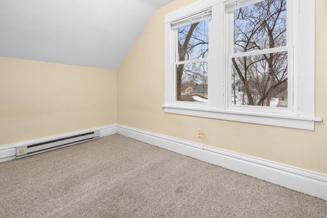 221 25th Avenue N, Saint Cloud, MN 56303