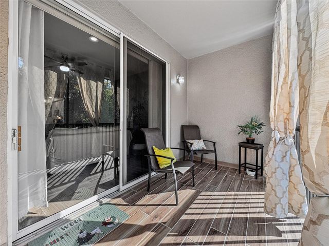 9422 MYRTLE CREEK LANE 8, Orlando, FL 32832