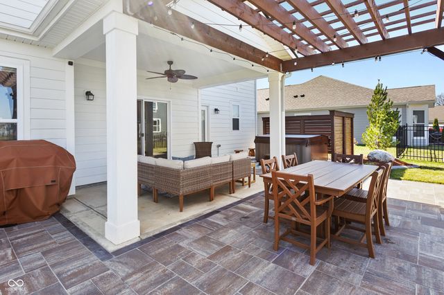 10936 Pebblestone Way, Brownsburg, IN 46112