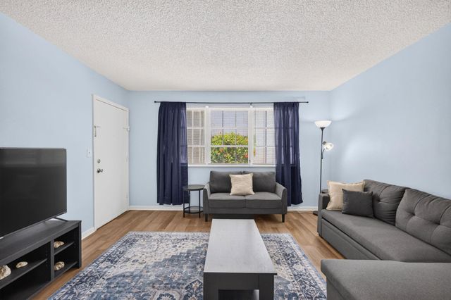 1821 NE 62ND Street 312, Fort Lauderdale, FL 33308