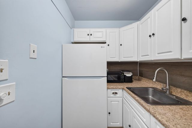 1821 NE 62ND Street 312, Fort Lauderdale, FL 33308