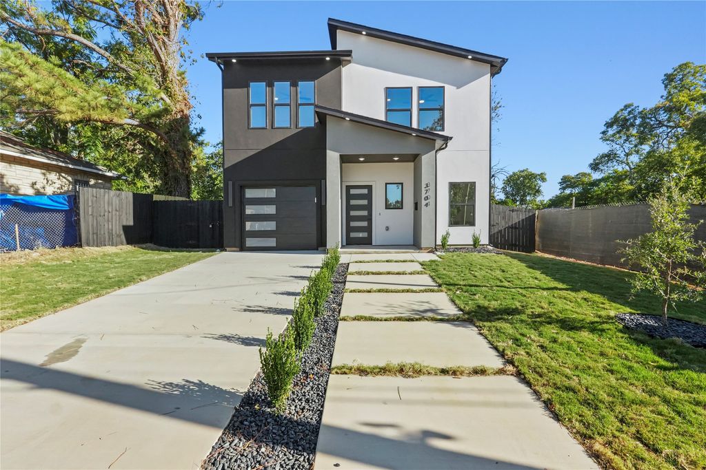 3704 Penelope Street, Dallas, TX 75210