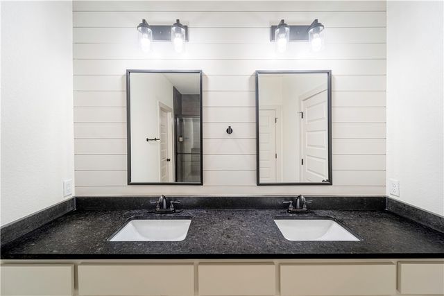 7 Cresswell Drive, Bella Vista, AR 72714