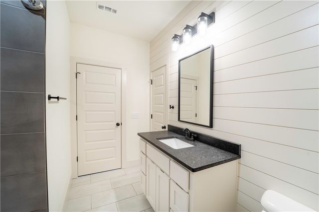 7 Cresswell Drive, Bella Vista, AR 72714