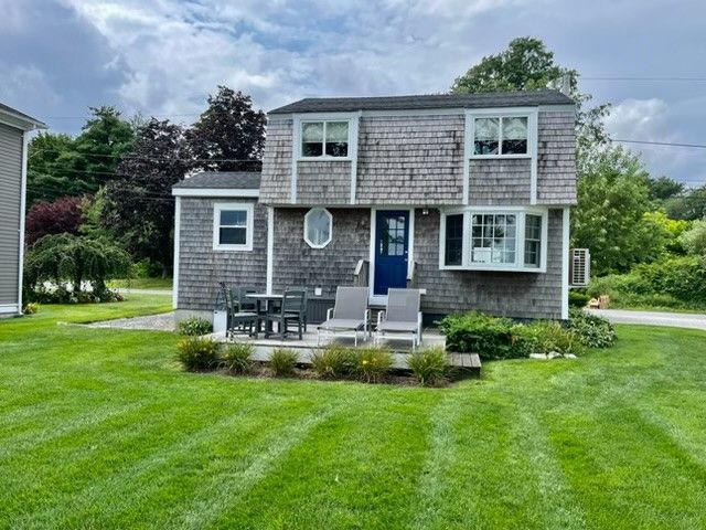29 Baron Road, Barrington, RI 02806