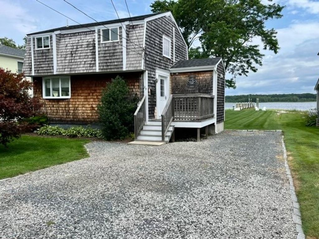 29 Baron Road, Barrington, RI 02806