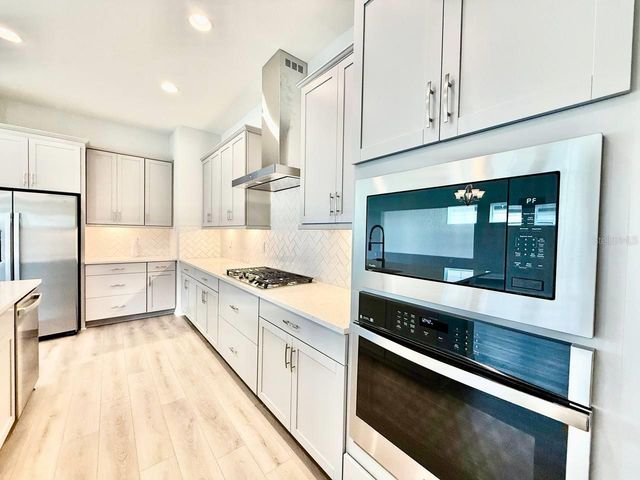 35609 STABLETON LANE, Zephyrhills, FL 33541