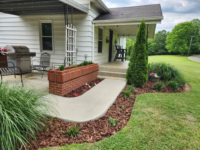 2667 Crocker Springs Rd, Goodlettsville, TN 37072